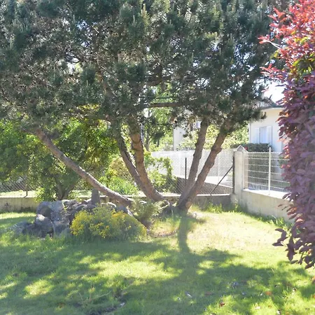 Aux Pieds Des Pyrenees Casa de Férias *